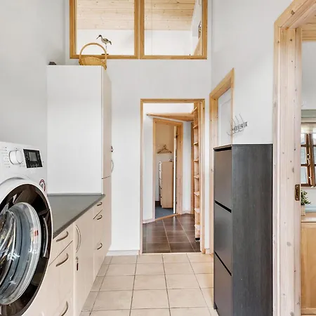 3 Bedroom Stunning In Ejstrupholm Casa de Férias *