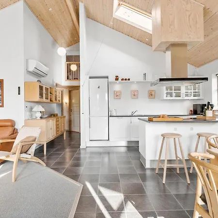 Gorgeous In With Wifi Nyaraló *